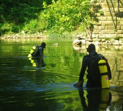 EnviroScience Malacologists Perform Endangered Mussel Survey